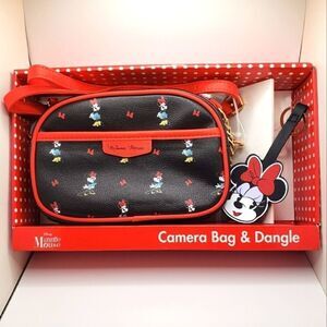 Disney Minnie Mouse camera bag and dangle